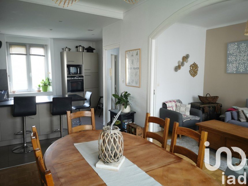 House 6 rooms of 139 m² in Brest (29200)