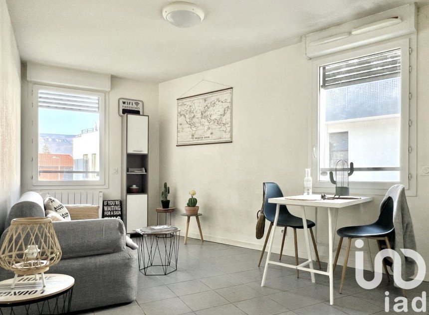 Studio 1 pièce de 20 m² à Grenoble (38000)