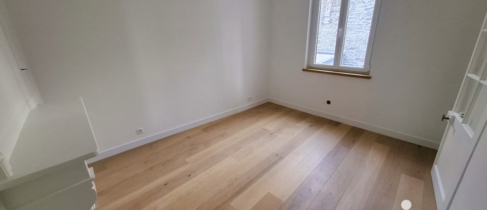 Town house 5 rooms of 147 m² in Saint-Vaast-la-Hougue (50550)