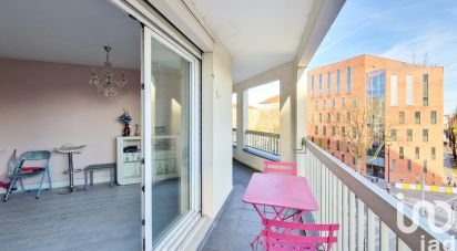 Apartment 2 rooms of 57 m² in Paris (75020)