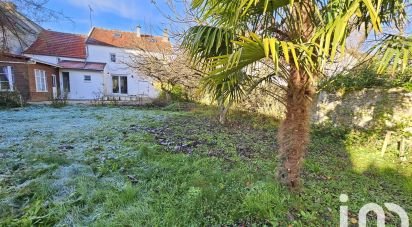 Maison 4 pièces de 100 m² à Saint-Jean-les-Deux-Jumeaux (77660)