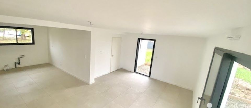 House 5 rooms of 113 m² in Planguenoual (22400)