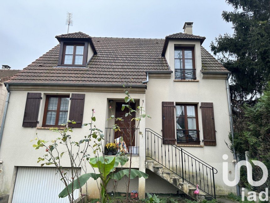 Maison 6 pièces de 115 m² à Viry-Châtillon (91170)