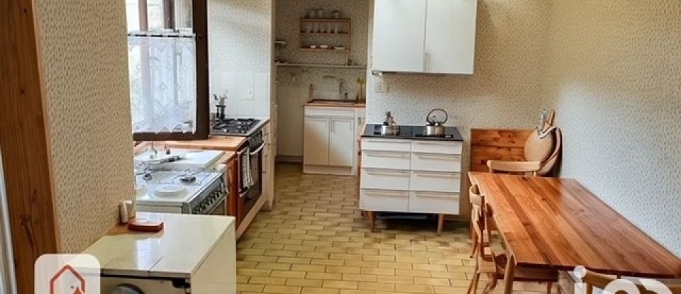 Traditional house 3 rooms of 94 m² in Ternay (41800)