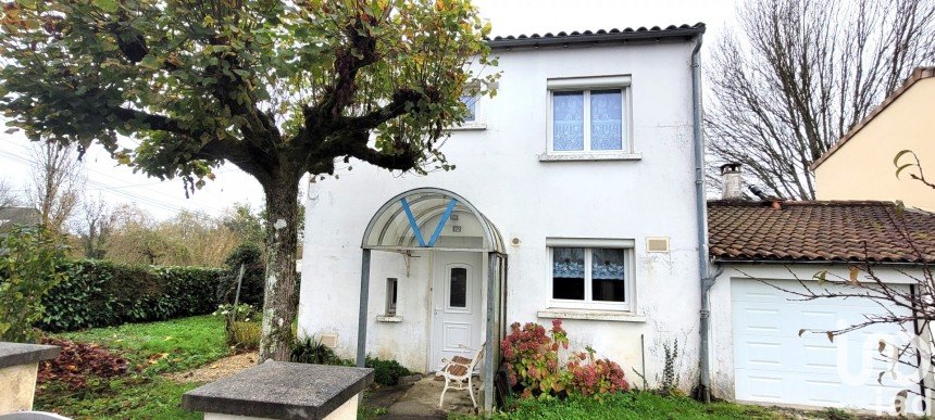 House 4 rooms of 81 m² in Montguyon (17270)