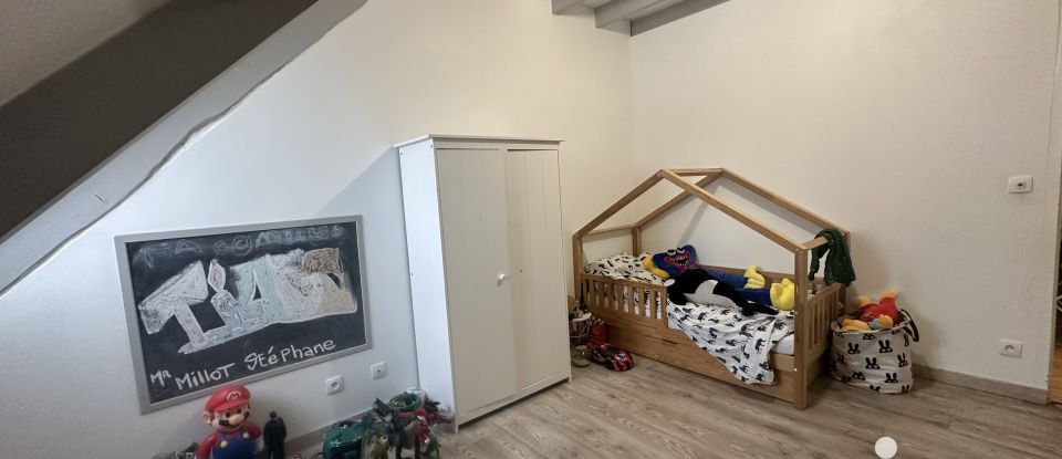 Maison 6 pièces de 140 m² à Cornant (89500)