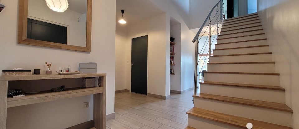 Maison 6 pièces de 132 m² à Vieux-Vy-sur-Couesnon (35490)