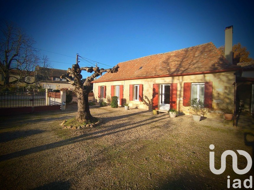 Village house 5 rooms of 126 m² in Saint-Pierre-d'Eyraud (24130)