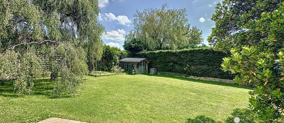 Maison traditionnelle 6 pièces de 120 m² à Ozoir-la-Ferrière (77330)