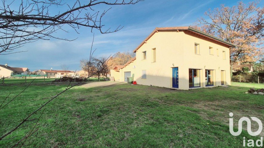 House 5 rooms of 150 m² in Andrézieux-Bouthéon (42160)