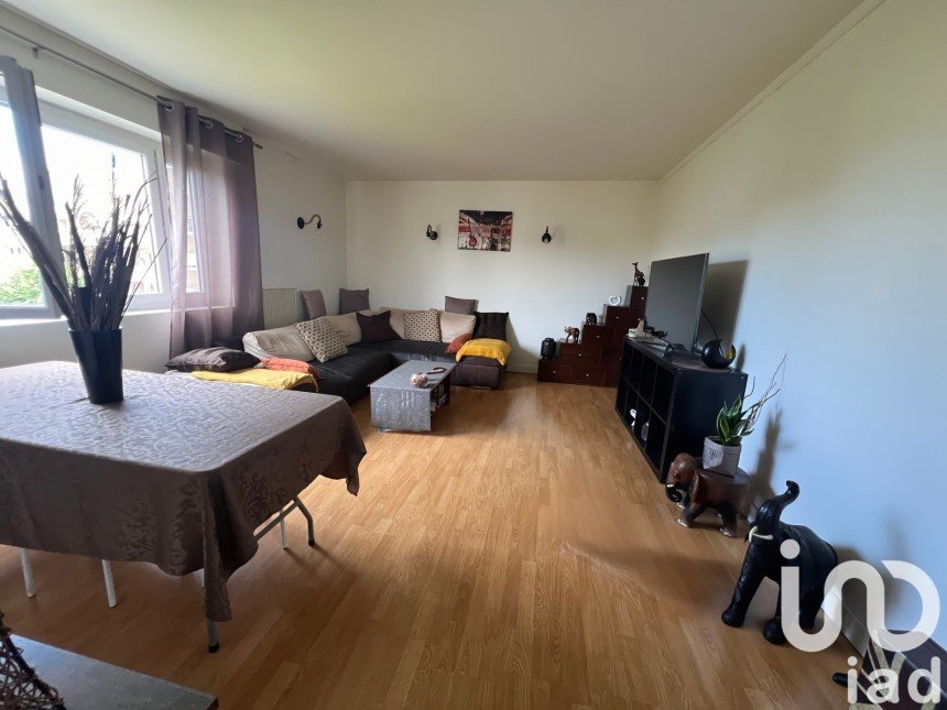 Appartement 4 pièces de 86 m² à Évry (91000)