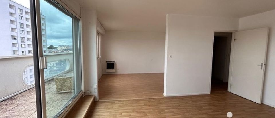 Apartment 2 rooms of 66 m² in Cholet (49300)