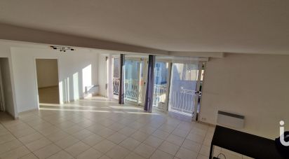 Apartment 5 rooms of 100 m² in Ève (60330)