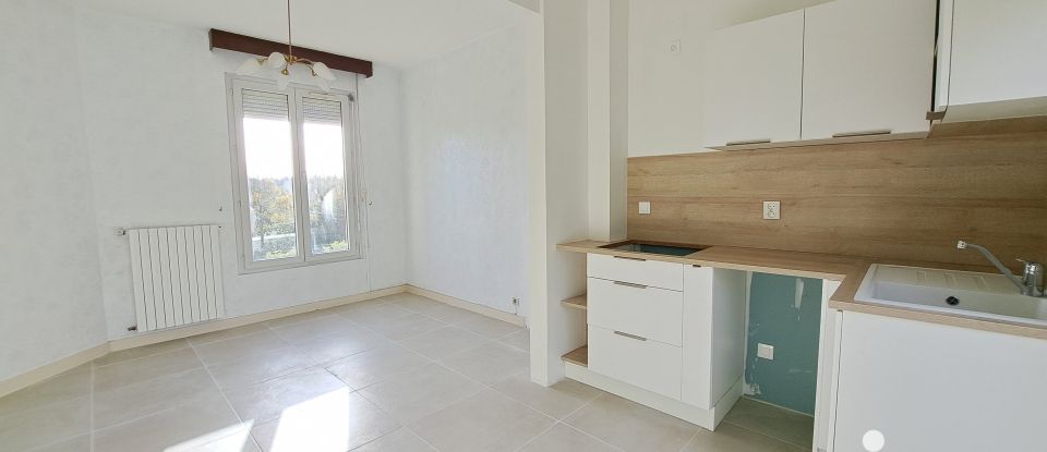 Maison 5 pièces de 88 m² à Houdan (78550)