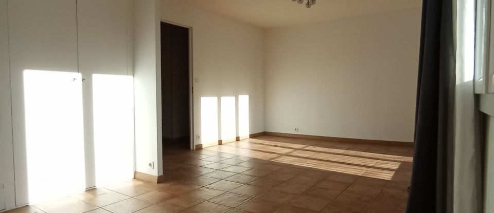 Appartement 3 pièces de 66 m² à Viry-Châtillon (91170)