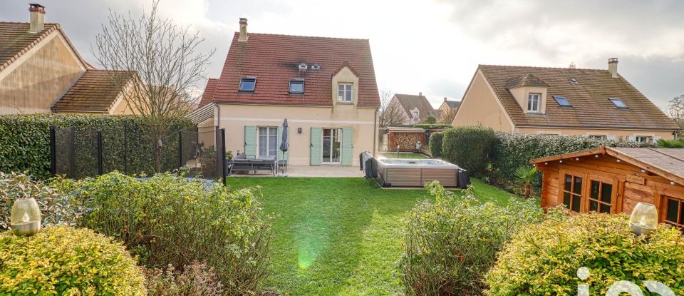 House 6 rooms of 123 m² in Villers-sous-Saint-Leu (60340)