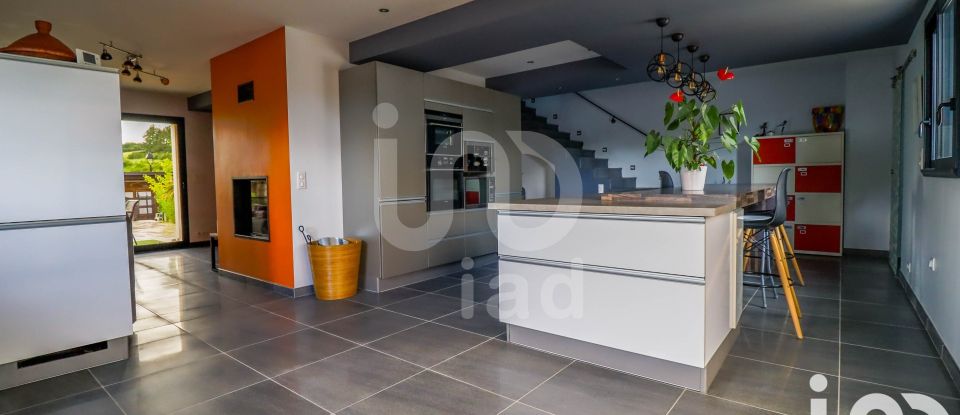 Maison 7 pièces de 164 m² à Charpont (28500)