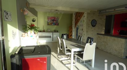 Maison de village 4 pièces de 136 m² à Reuilly-Sauvigny (02850)