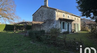 Traditional house 4 rooms of 113 m² in Lorigné (79190)