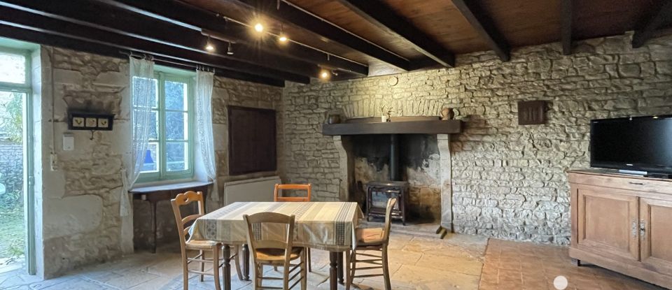 Traditional house 4 rooms of 113 m² in Lorigné (79190)