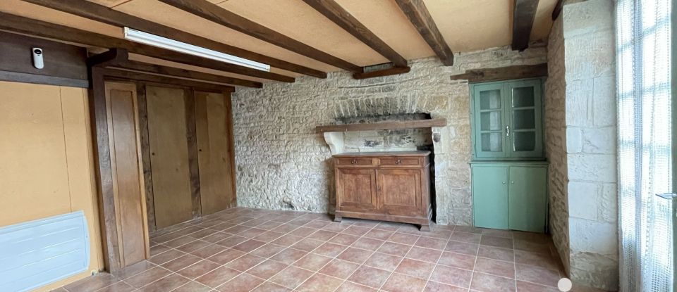 Traditional house 4 rooms of 113 m² in Lorigné (79190)