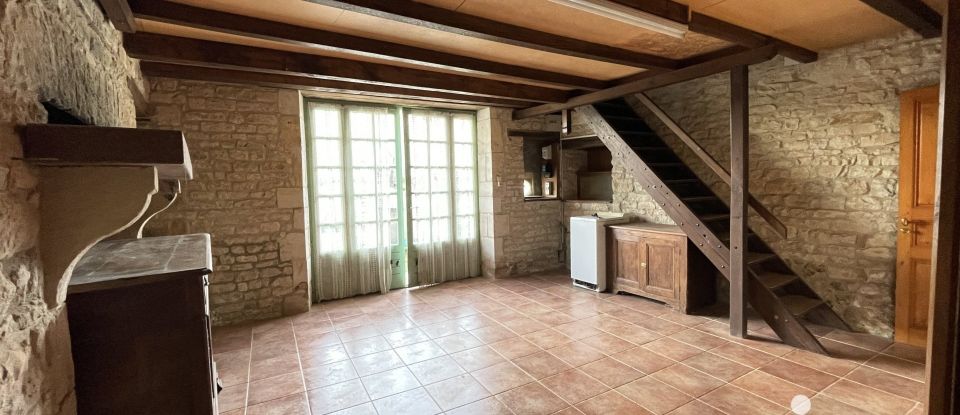 Traditional house 4 rooms of 113 m² in Lorigné (79190)