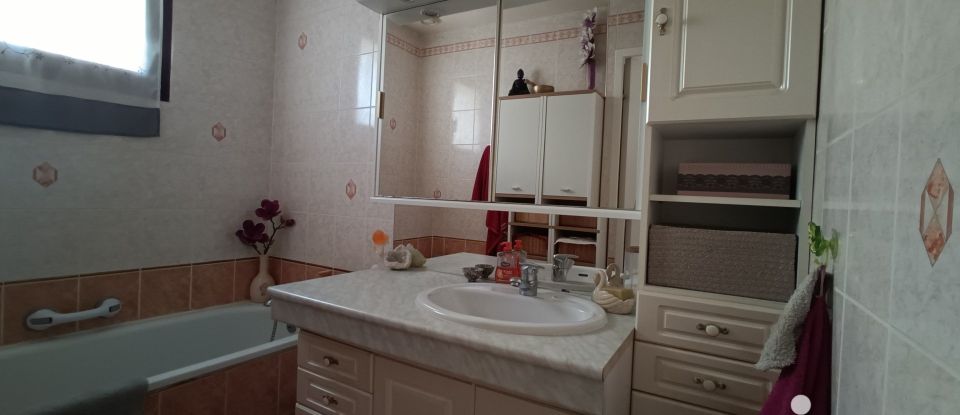 House 5 rooms of 85 m² in Persan (95340)