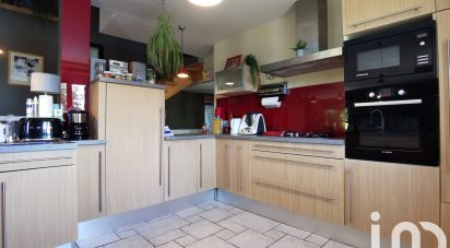 Maison 7 pièces de 157 m² à Parigné (35133)