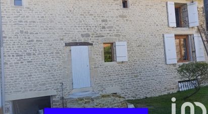 Maison 4 pièces de 60 m² à Genouillé (17430)