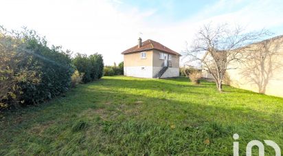 House 4 rooms of 64 m² in Lussac-les-Châteaux (86320)