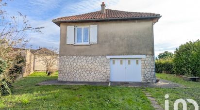 Maison 4 pièces de 64 m² à Lussac-les-Châteaux (86320)