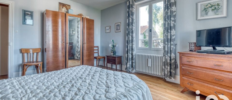 Maison 8 pièces de 270 m² à Boutigny (77470)