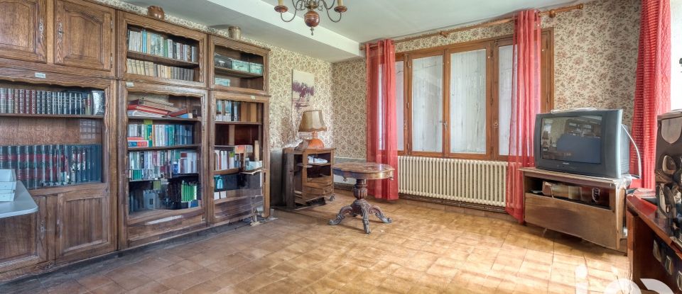 Maison 8 pièces de 270 m² à Boutigny (77470)