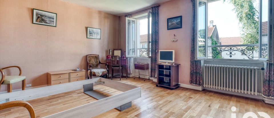 Maison 8 pièces de 270 m² à Boutigny (77470)