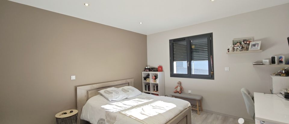 Maison 5 pièces de 144 m² à Lourdes (65100)