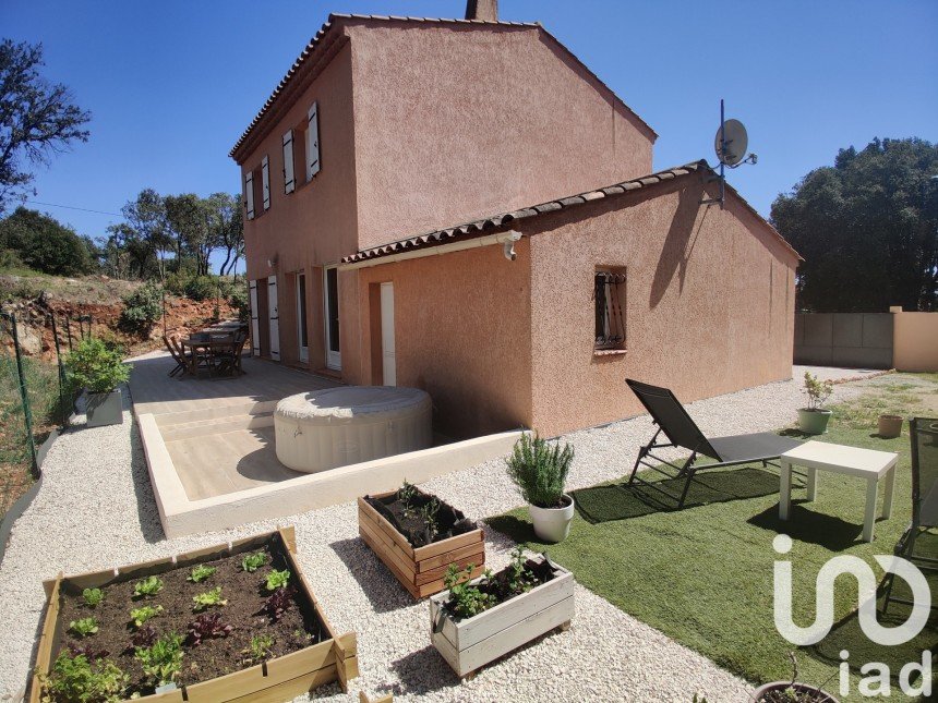 Maison traditionnelle 6 pièces de 115 m² à Seillons-Source-d'Argens (83470)