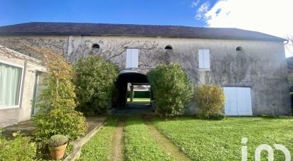 Traditional house 10 rooms of 412 m² in Bénéjacq (64800)