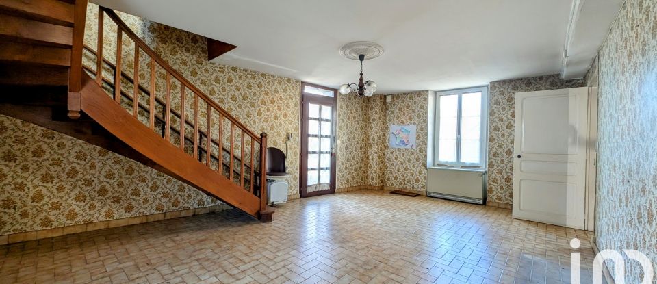 Traditional house 8 rooms of 230 m² in Saint-Léger-Magnazeix (87190)