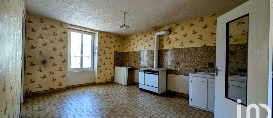 Traditional house 8 rooms of 230 m² in Saint-Léger-Magnazeix (87190)