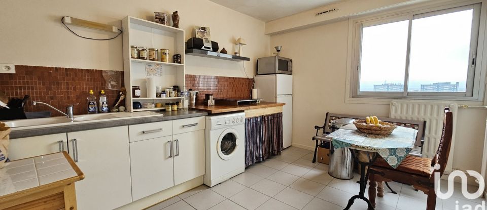 Apartment 2 rooms of 59 m² in La Roche-sur-Yon (85000)