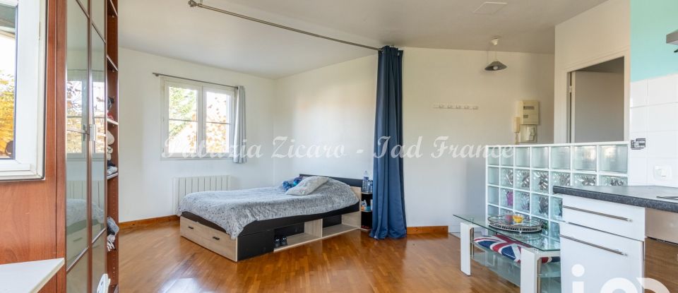 Studio 1 pièce de 32 m² à La Ville-du-Bois (91620)