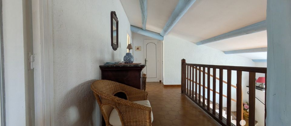 Traditional house 4 rooms of 120 m² in Saint-Rémy-de-Provence (13210)