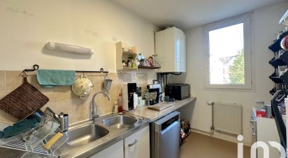 Appartement 2 pièces de 65 m² à Senlis (60300)