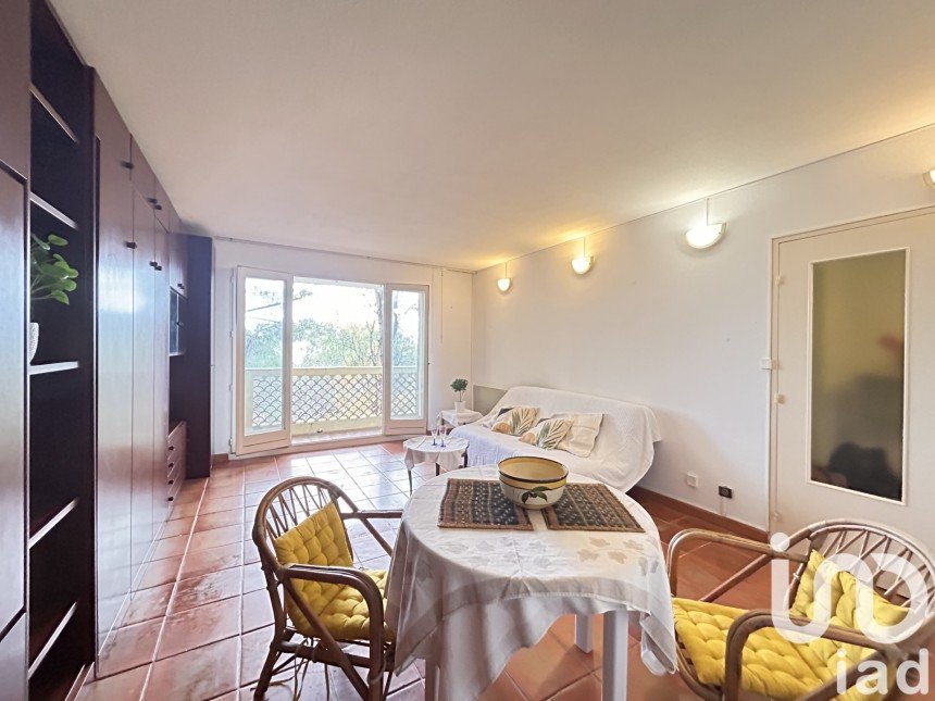 Studio 1 pièce de 41 m² à Mougins (06250)