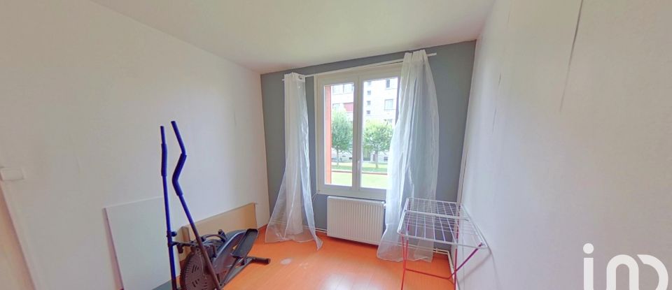 Apartment 3 rooms of 52 m² in La Chapelle-Saint-Luc (10600)