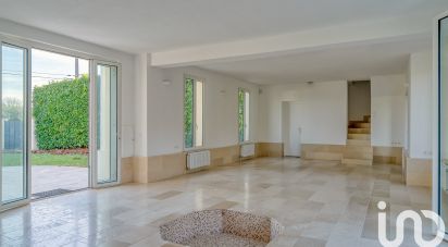 Demeure 10 pièces de 450 m² à Médan (78670)