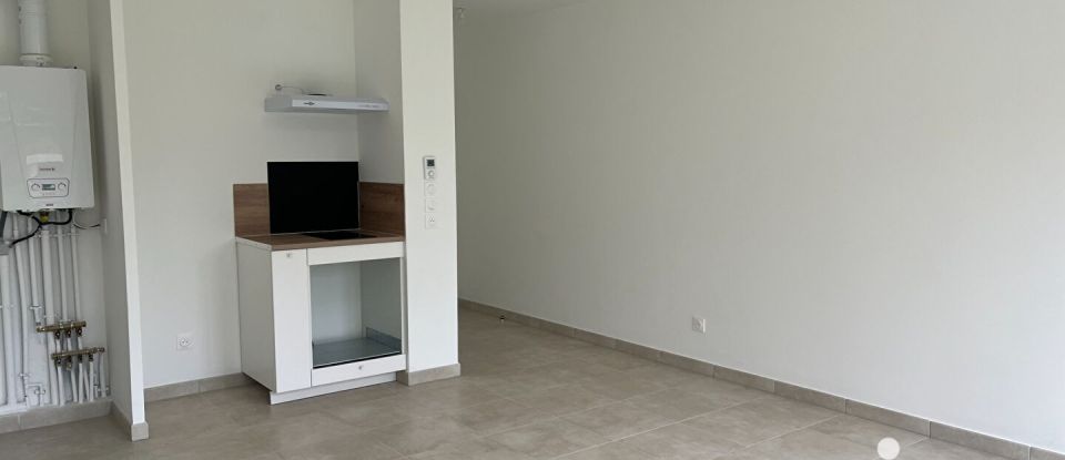 Appartement 2 pièces de 43 m² à Combs-la-Ville (77380)