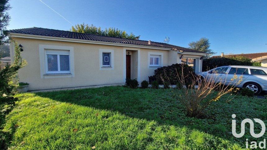 Maison traditionnelle 4 pièces de 98 m² à Peujard (33240)