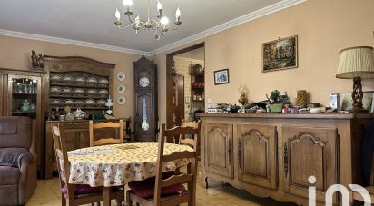 Traditional house 7 rooms of 136 m² in Gouarec (22570)