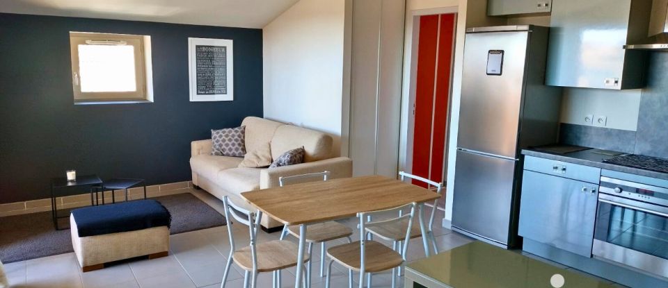 Appartement 2 pièces de 50 m² à L'Isle-sur-la-Sorgue (84800)